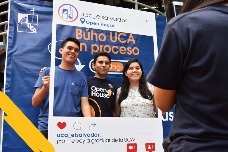 Vive la UCA